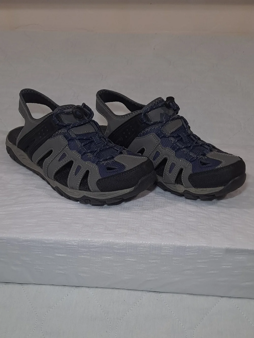 Men's Gray/Black/Blue Athletic Sandals - Synthetic Upper Size 11 Ozark Trail